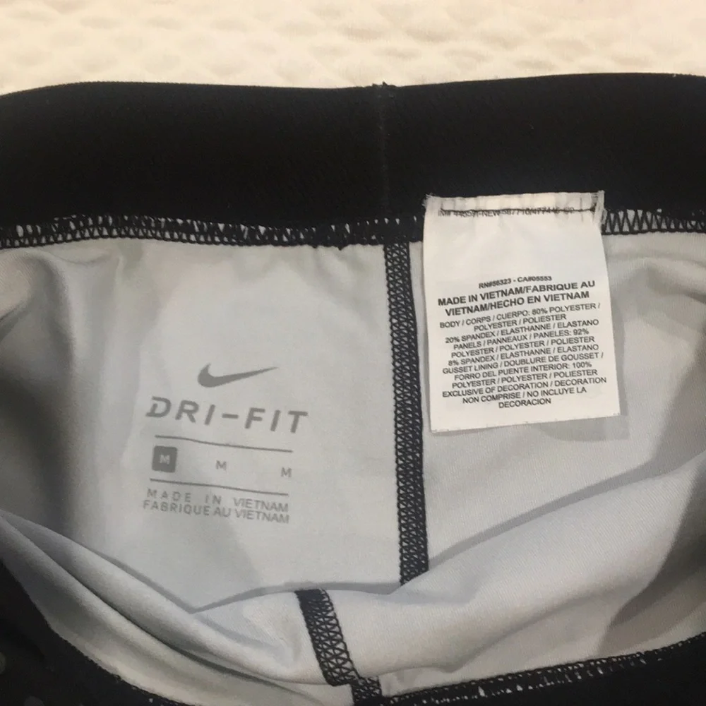 Nike Pro girls athletic leggings geometric print pants kids size M